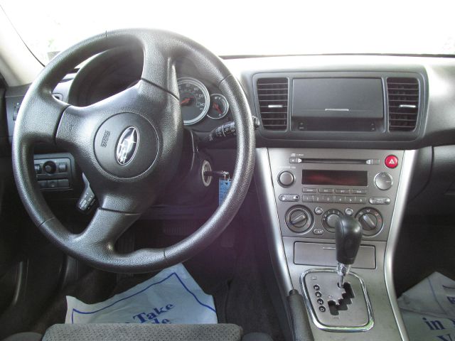 Subaru Outback 2005 photo 4