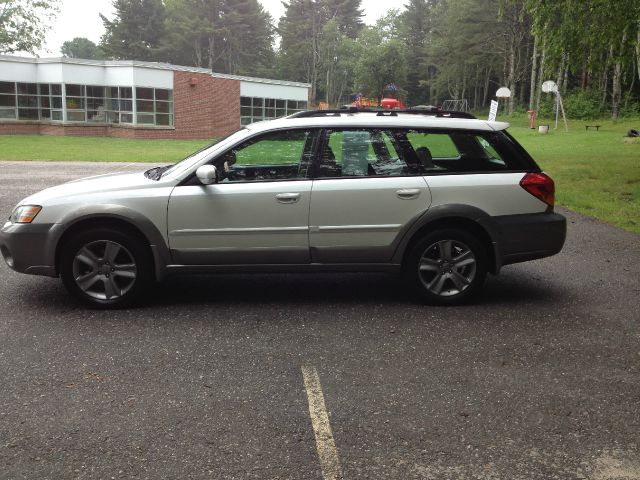 Subaru Outback 2005 photo 3