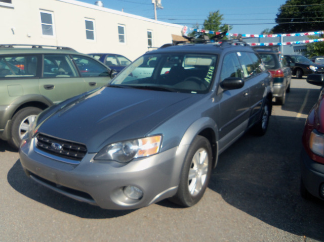 Subaru Outback 2005 photo 4