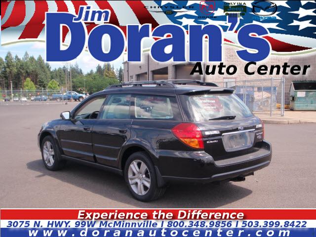 Subaru Outback 2005 photo 2