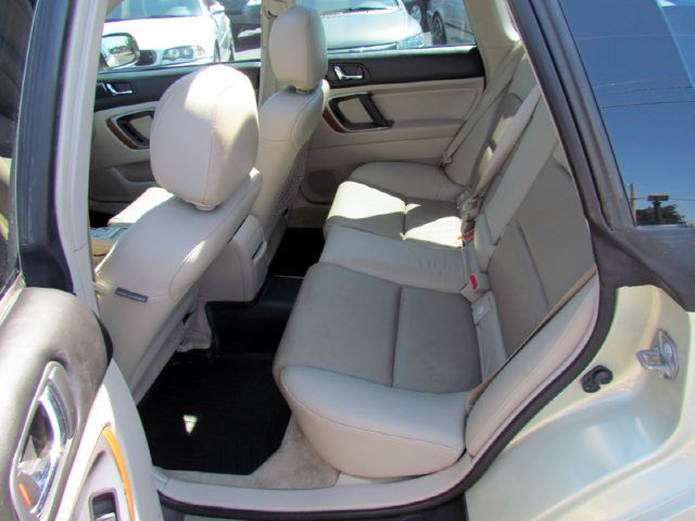 Subaru Outback 2005 photo 10