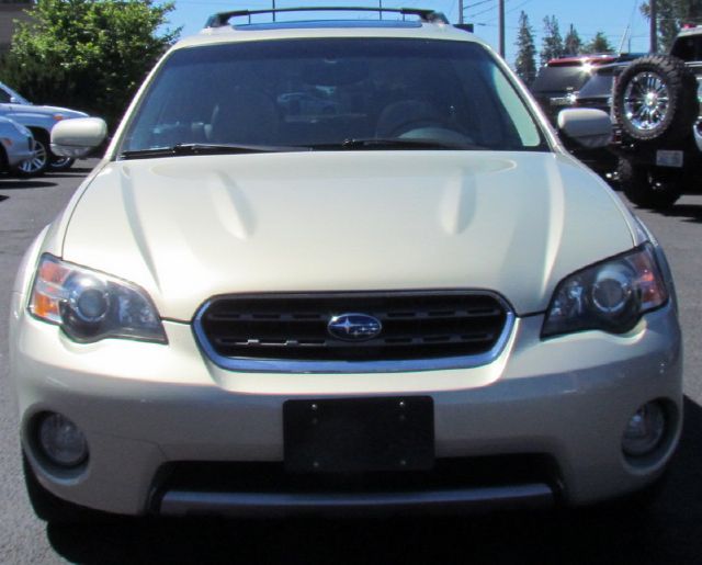 Subaru Outback 2005 photo 17