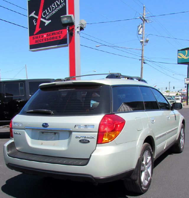 Subaru Outback 2005 photo 3