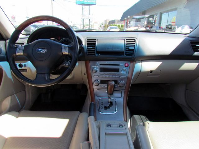 Subaru Outback 2005 photo 5