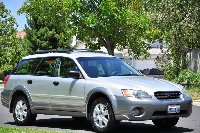 Subaru Outback EX 4D Hardtop SUV