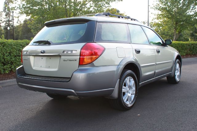 Subaru Outback 2005 photo 1