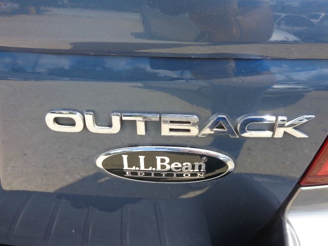 Subaru Outback 2005 photo 7