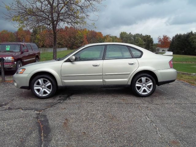 Subaru Outback 2005 photo 4