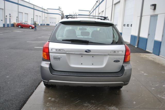 Subaru Outback 2005 photo 3