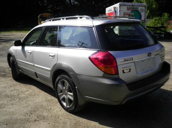 Subaru Outback 2005 photo 1