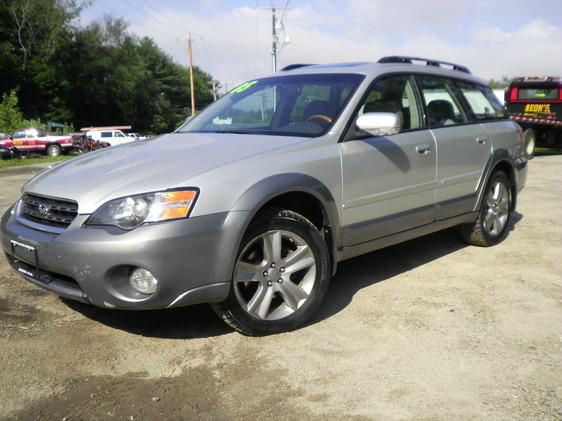 Subaru Outback 2005 photo 2