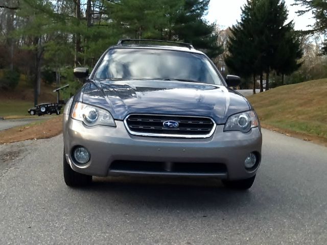 Subaru Outback 2005 photo 1