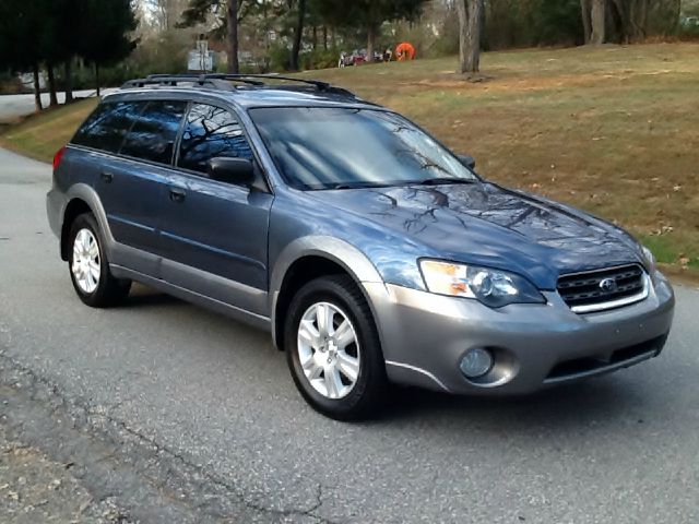 Subaru Outback 2005 photo 2