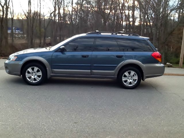 Subaru Outback 2005 photo 4