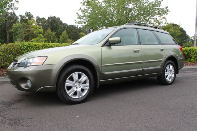 Subaru Outback 2005 photo 2