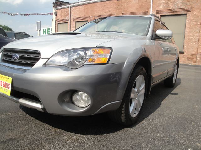 Subaru Outback 2005 photo 10