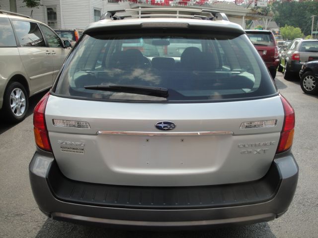 Subaru Outback 2005 photo 14