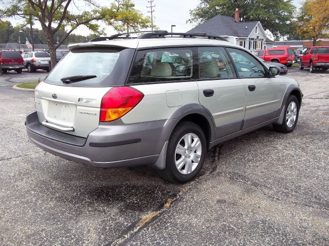 Subaru Outback 2005 photo 2