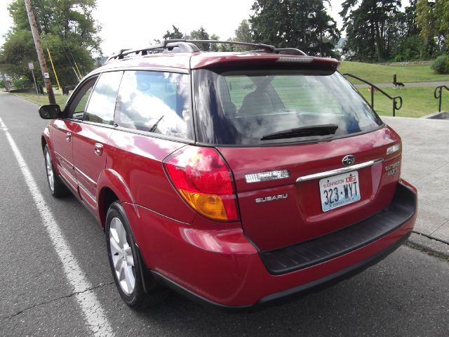 Subaru Outback 2005 photo 2