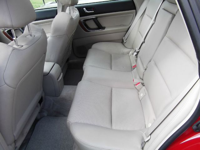 Subaru Outback 2005 photo 4