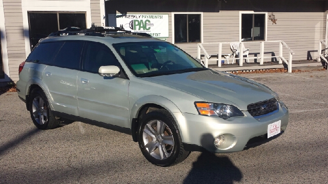 Subaru Outback 2005 photo 2