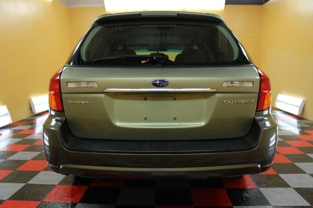 Subaru Outback 2005 photo 2