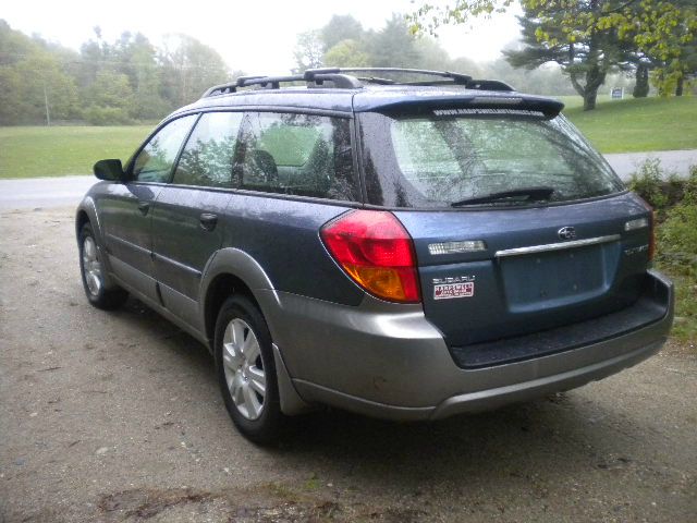 Subaru Outback 2005 photo 27