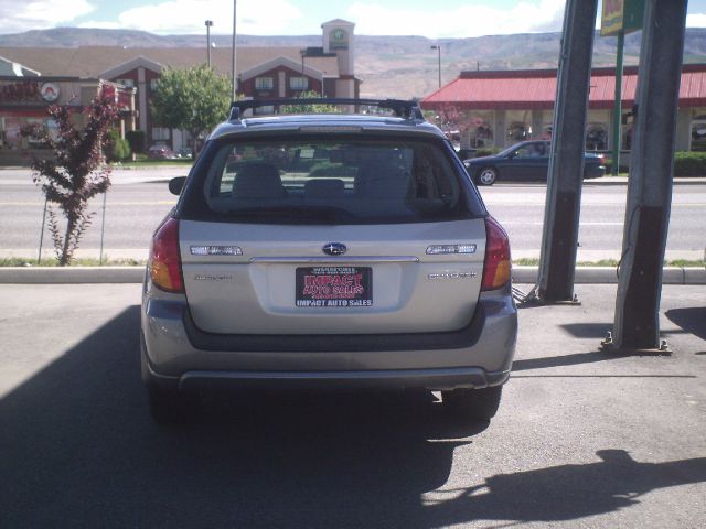 Subaru Outback EX 4D Hardtop SUV