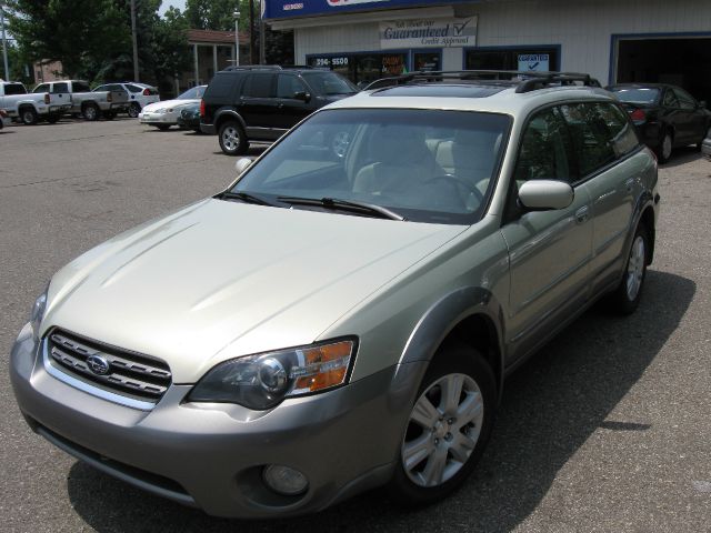 Subaru Outback 2005 photo 4