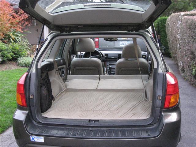 Subaru Outback 2005 photo 2