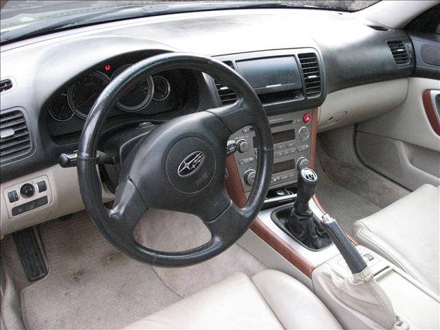 Subaru Outback 2005 photo 3