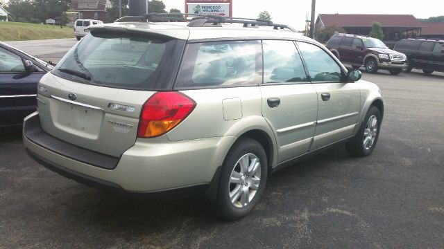 Subaru Outback 2005 photo 2