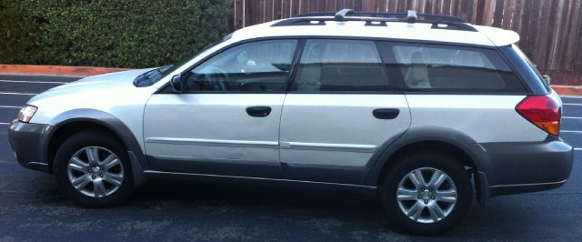 Subaru Outback 2005 photo 1