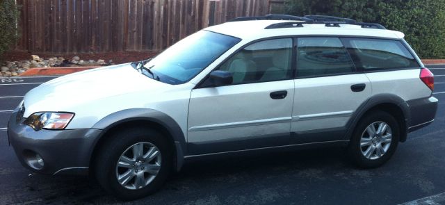 Subaru Outback 2005 photo 4