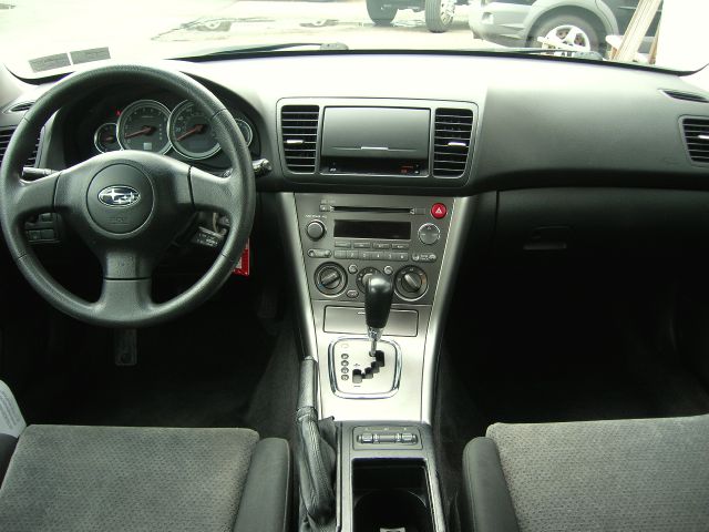 Subaru Outback 2005 photo 3