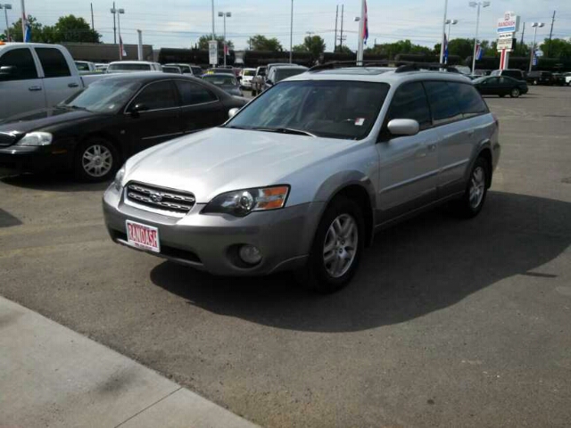 Subaru Outback 2005 photo 2