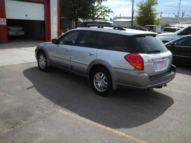 Subaru Outback 2005 photo 4