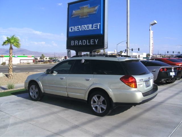 Subaru Outback 2005 photo 3