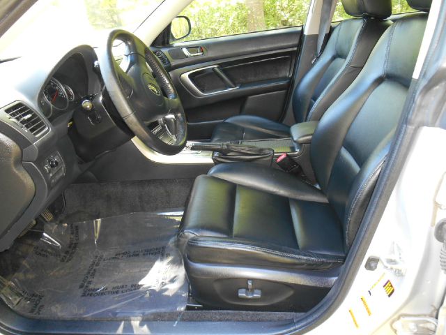 Subaru Outback 2006 photo 24