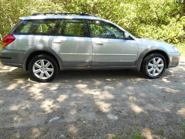 Subaru Outback 2006 photo 27