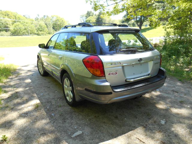 Subaru Outback 2006 photo 30