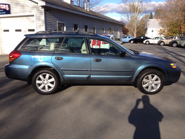 Subaru Outback EX 4D Hardtop SUV