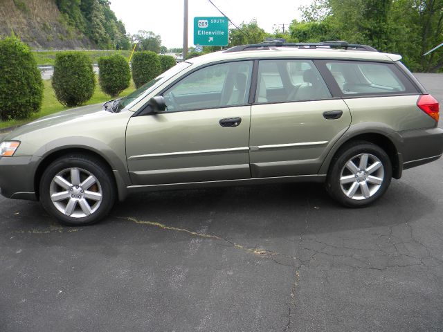 Subaru Outback 2006 photo 2