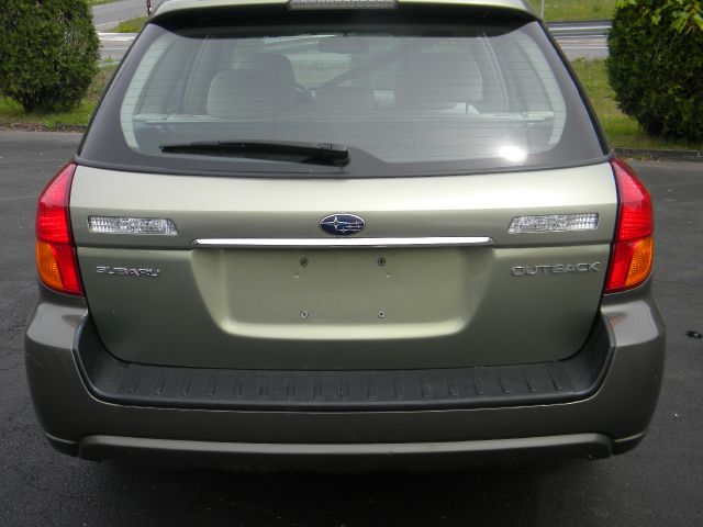 Subaru Outback 2006 photo 8