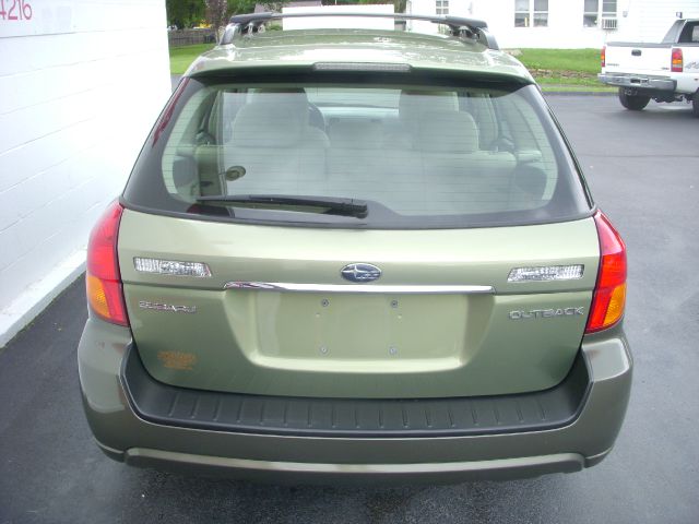 Subaru Outback 2006 photo 2