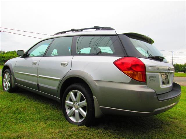 Subaru Outback 2006 photo 2