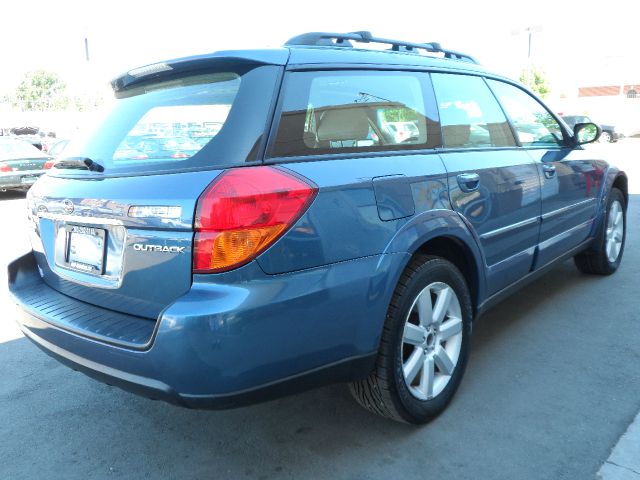 Subaru Outback 2006 photo 3