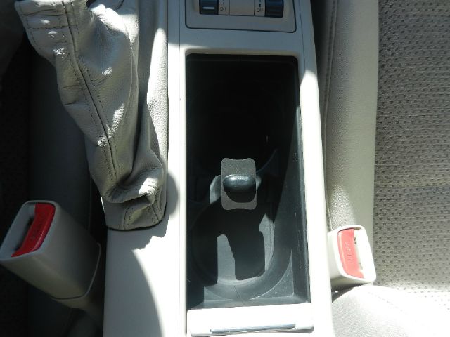 Subaru Outback 2006 photo 13