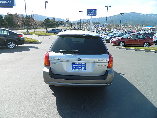 Subaru Outback 2006 photo 1