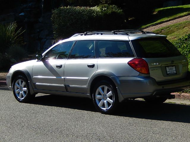 Subaru Outback EX 4D Hardtop SUV